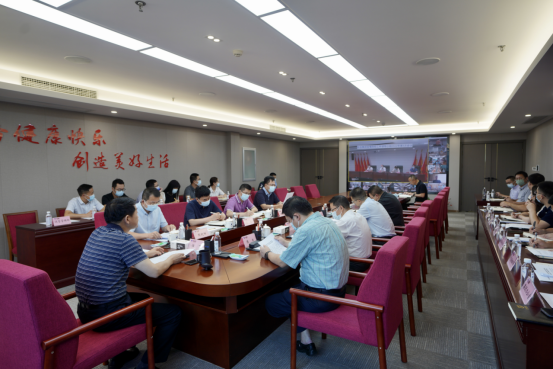 尊龙凯时集团召开疫情防控工作领导小组2022年第3次会议 集团党委书记、董事长、疫情防控工作领导小组第一组长任丁主持会议并讲话